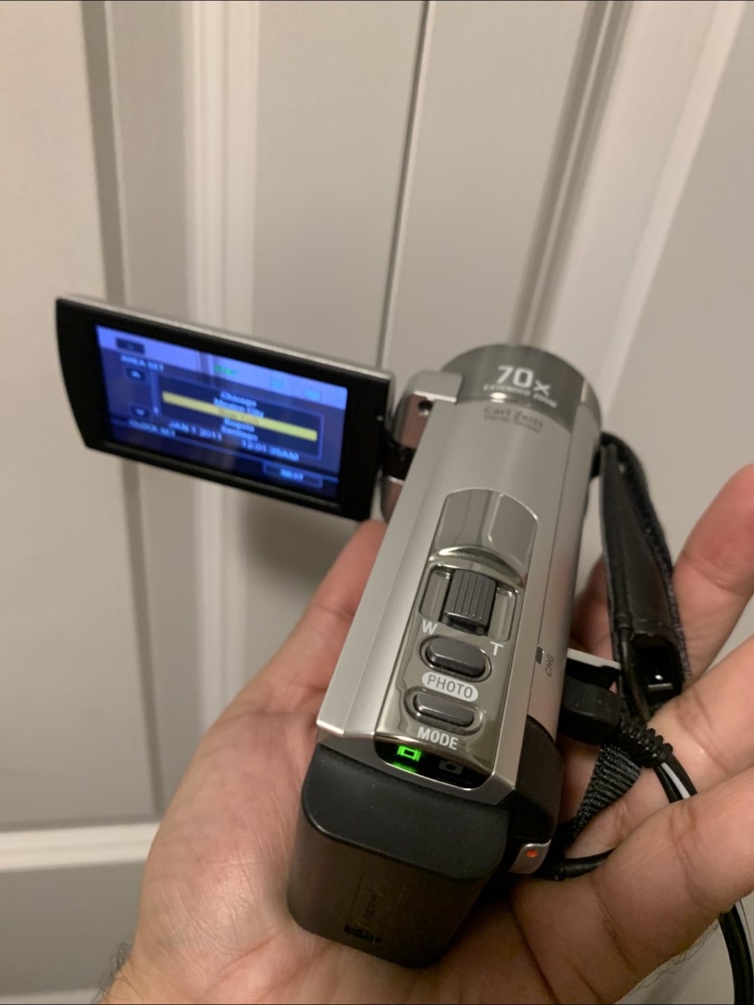 Sony Handycam DCR-SX45 Camcorder - photo 4