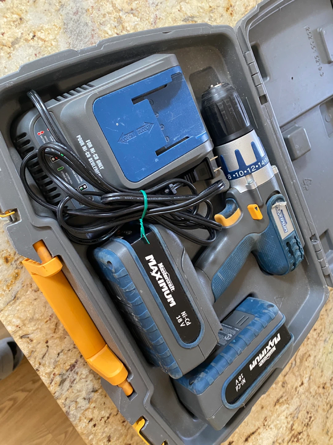 Mastercraft Maximum 18V Cordless Drill Set - photo 5