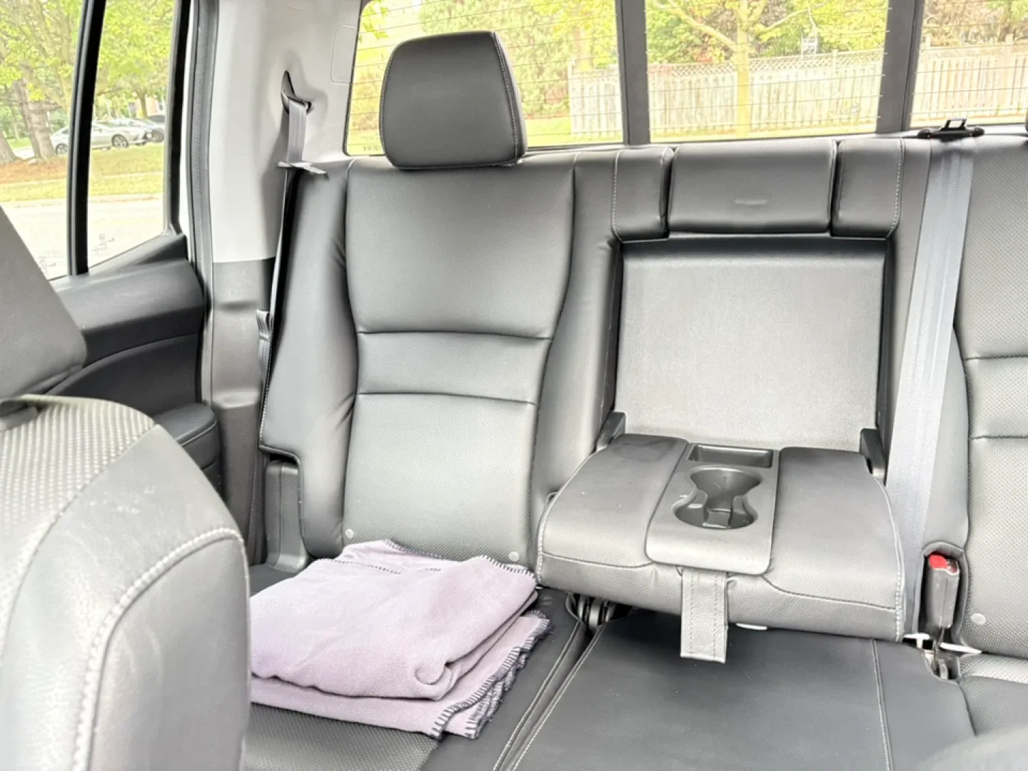 2020 Honda Ridgeline touring edition - White image indicator(9)