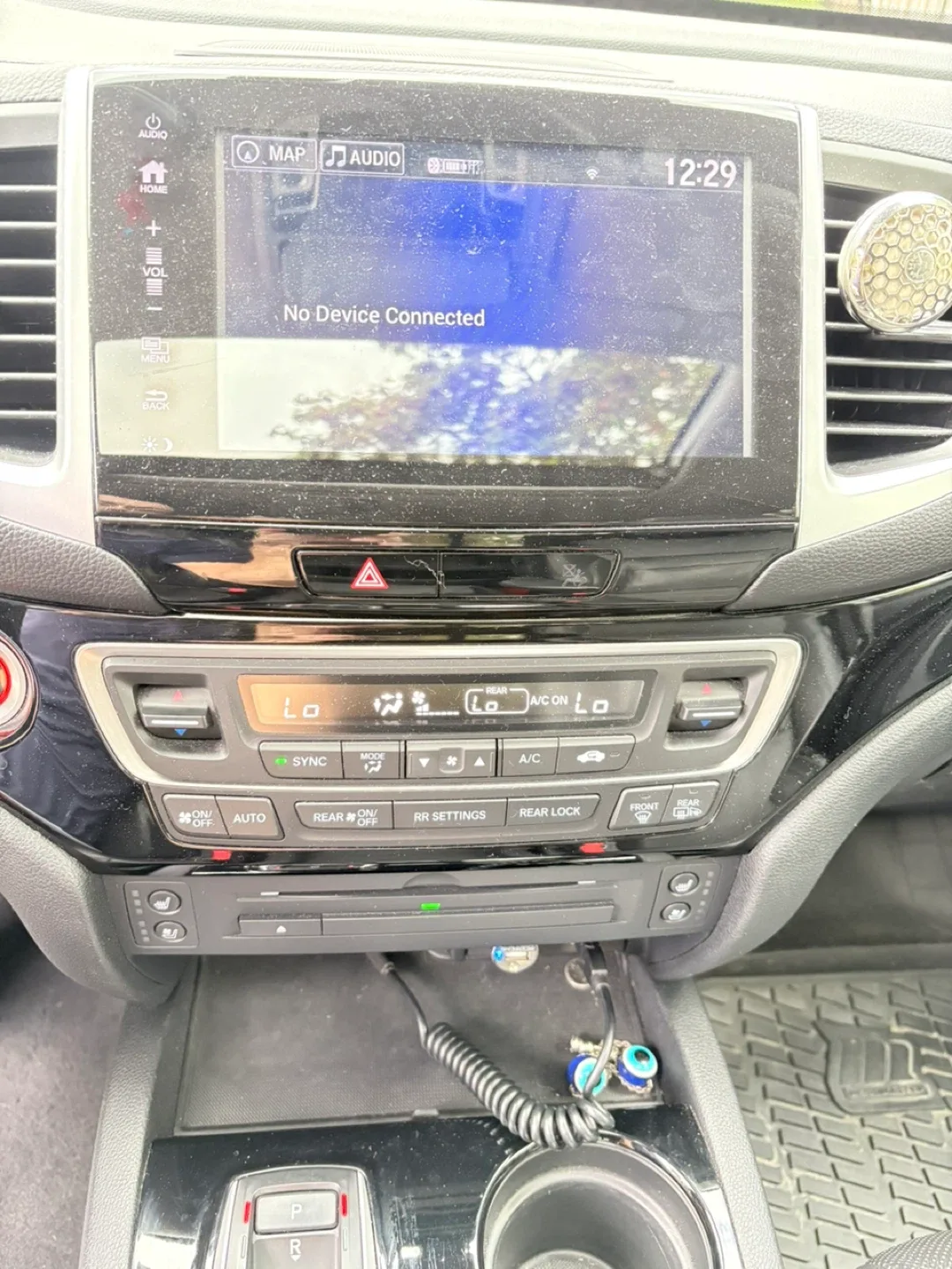 2020 Honda Ridgeline touring edition - White image indicator(7)