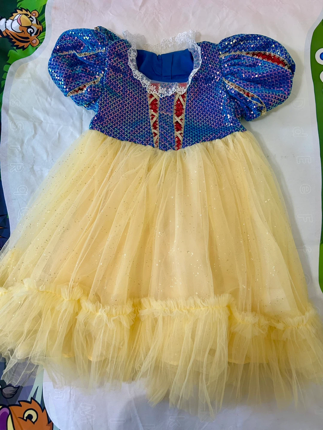 Snow White Costume Dress-age 4-6yrs，7-9yrs