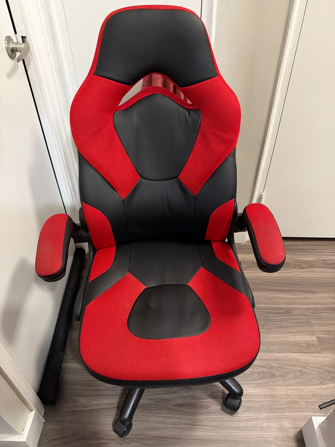 MUST GO BY 15TH Red and Black Gaming Chair