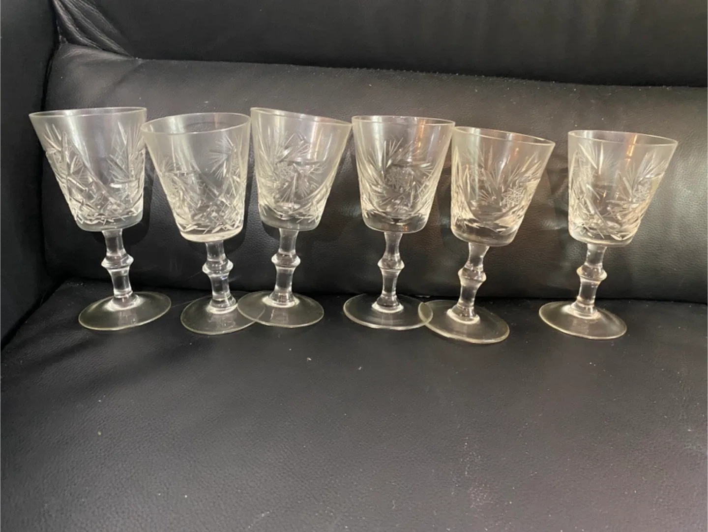 Crystal Glasses & Bowls Set image indicator(2)