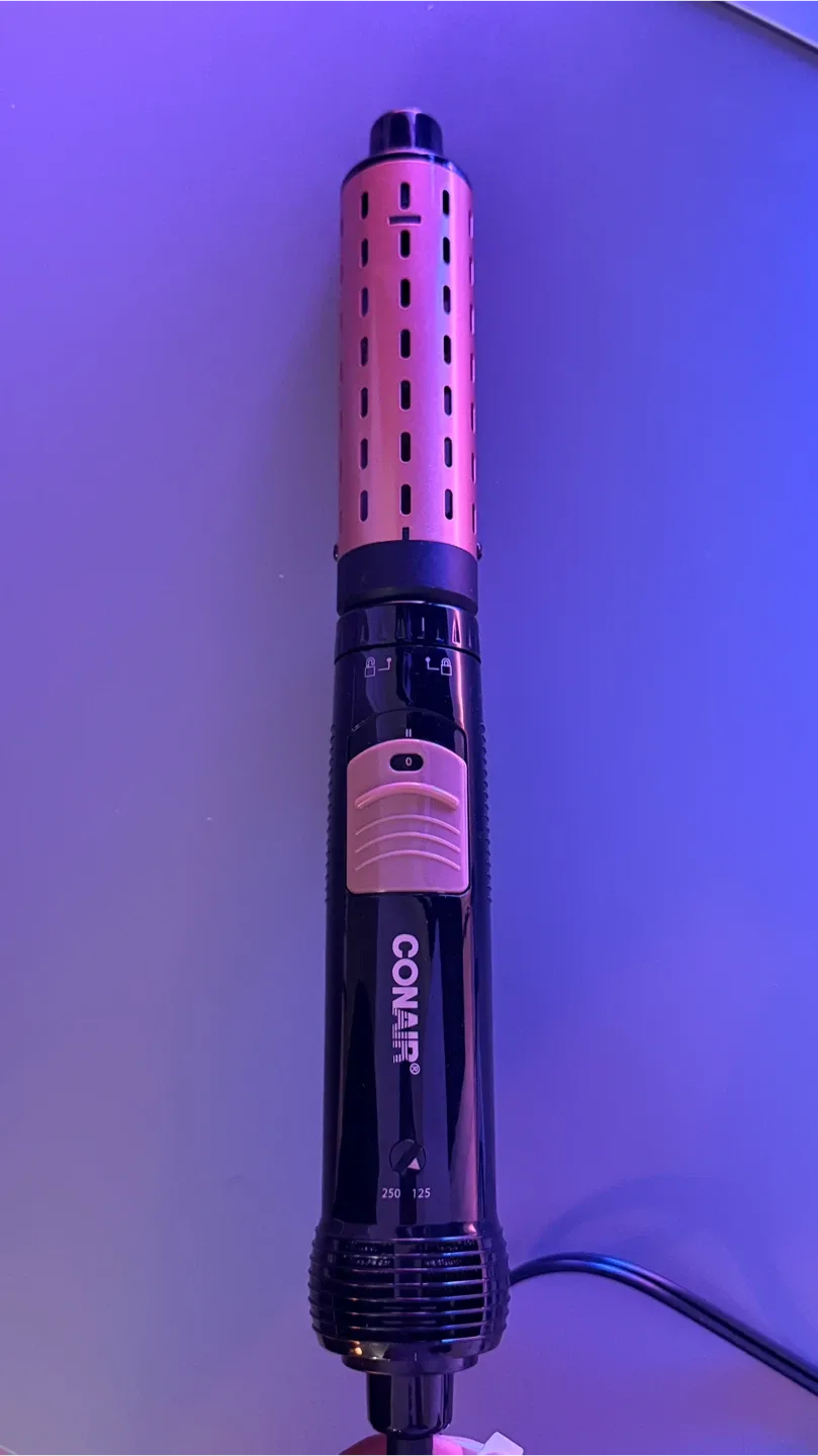 Conair Hot Air Styling Brush image indicator(2)