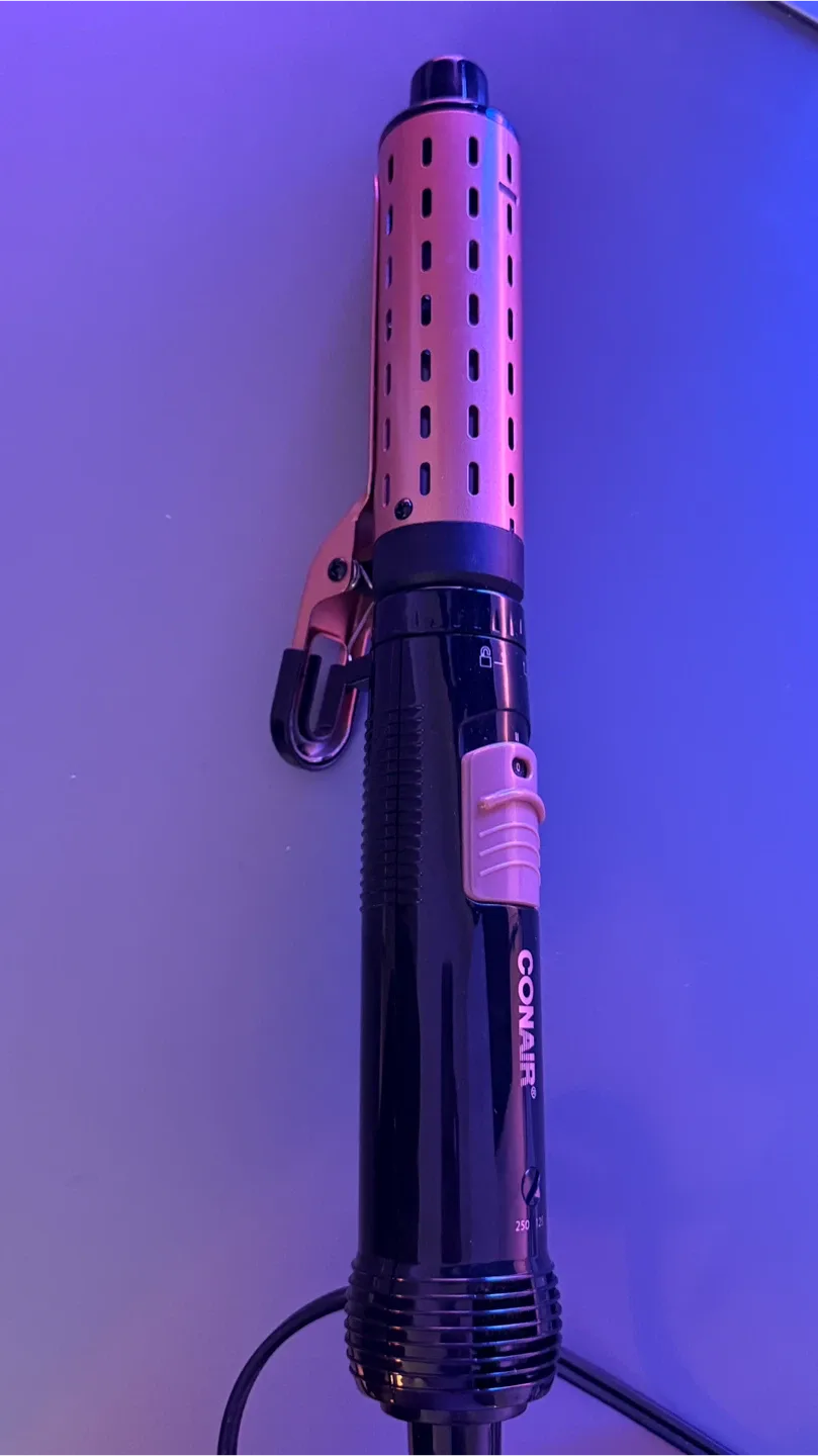 Conair Hot Air Styling Brush image indicator(4)