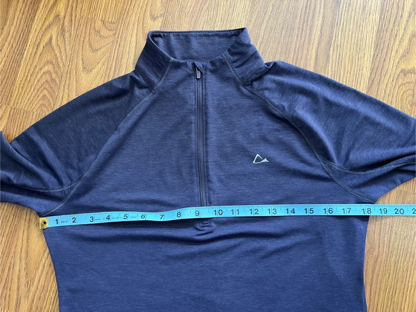 Paradox women’s medium merino blend base layer top, purple image indicator(3)