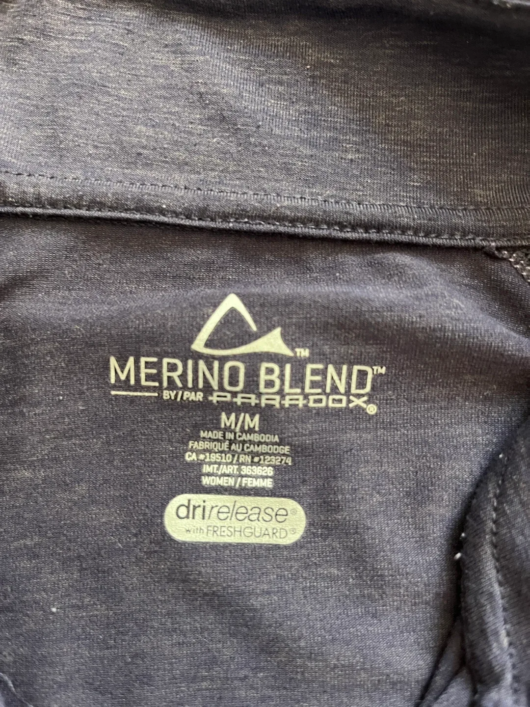 Paradox women’s medium merino blend base layer top, purple image indicator(2)