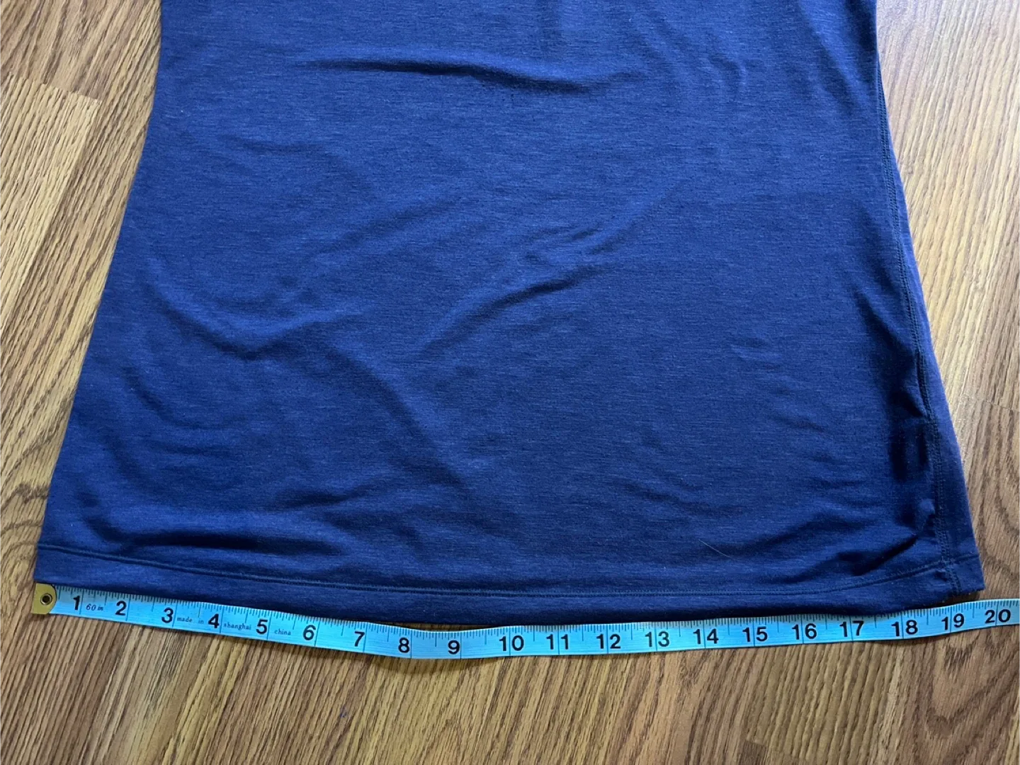 Paradox women’s medium merino blend base layer top, purple image indicator(7)