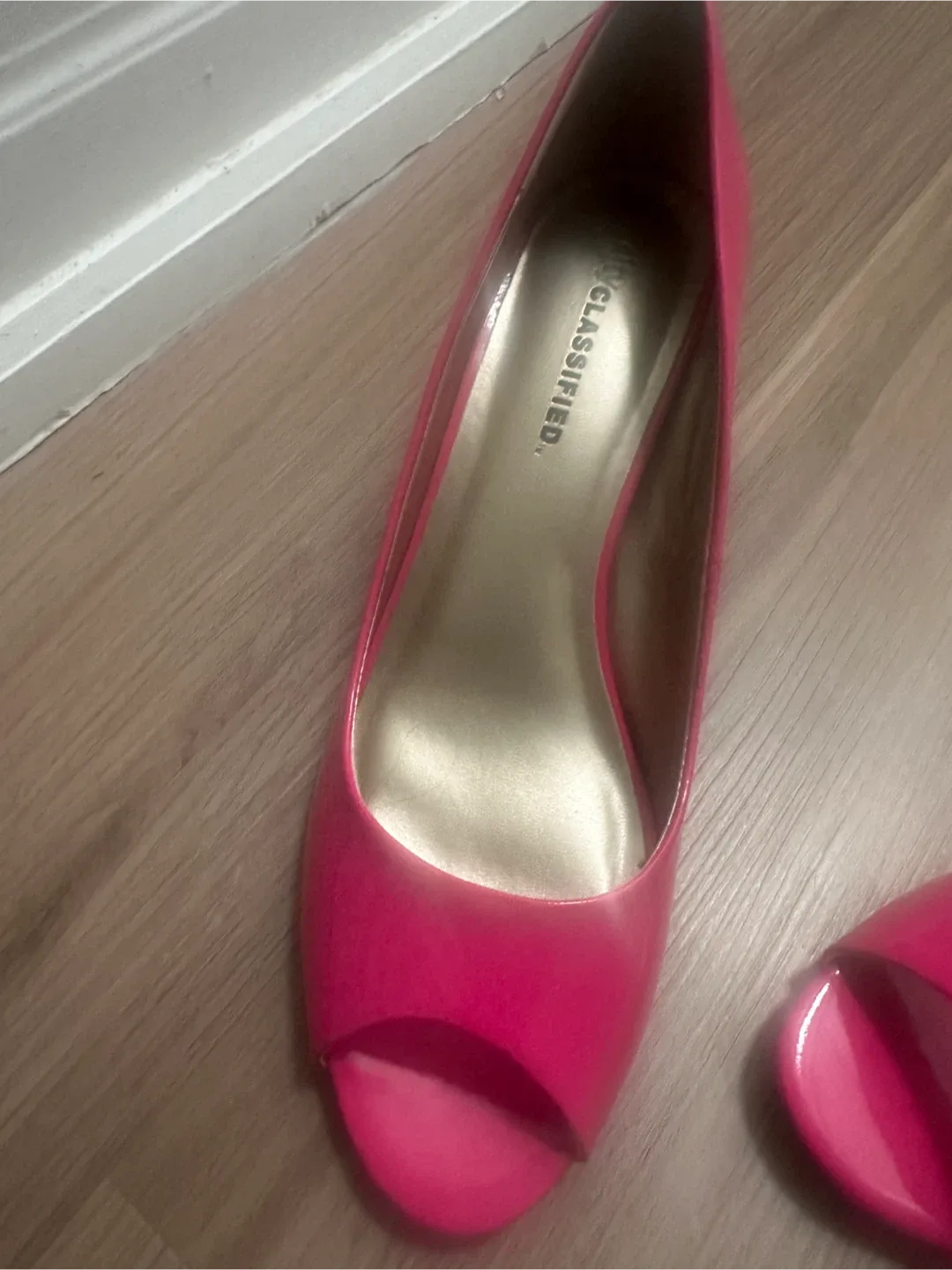City Classified Pink Peep Toe Heels - Size 7.5 image indicator(5)