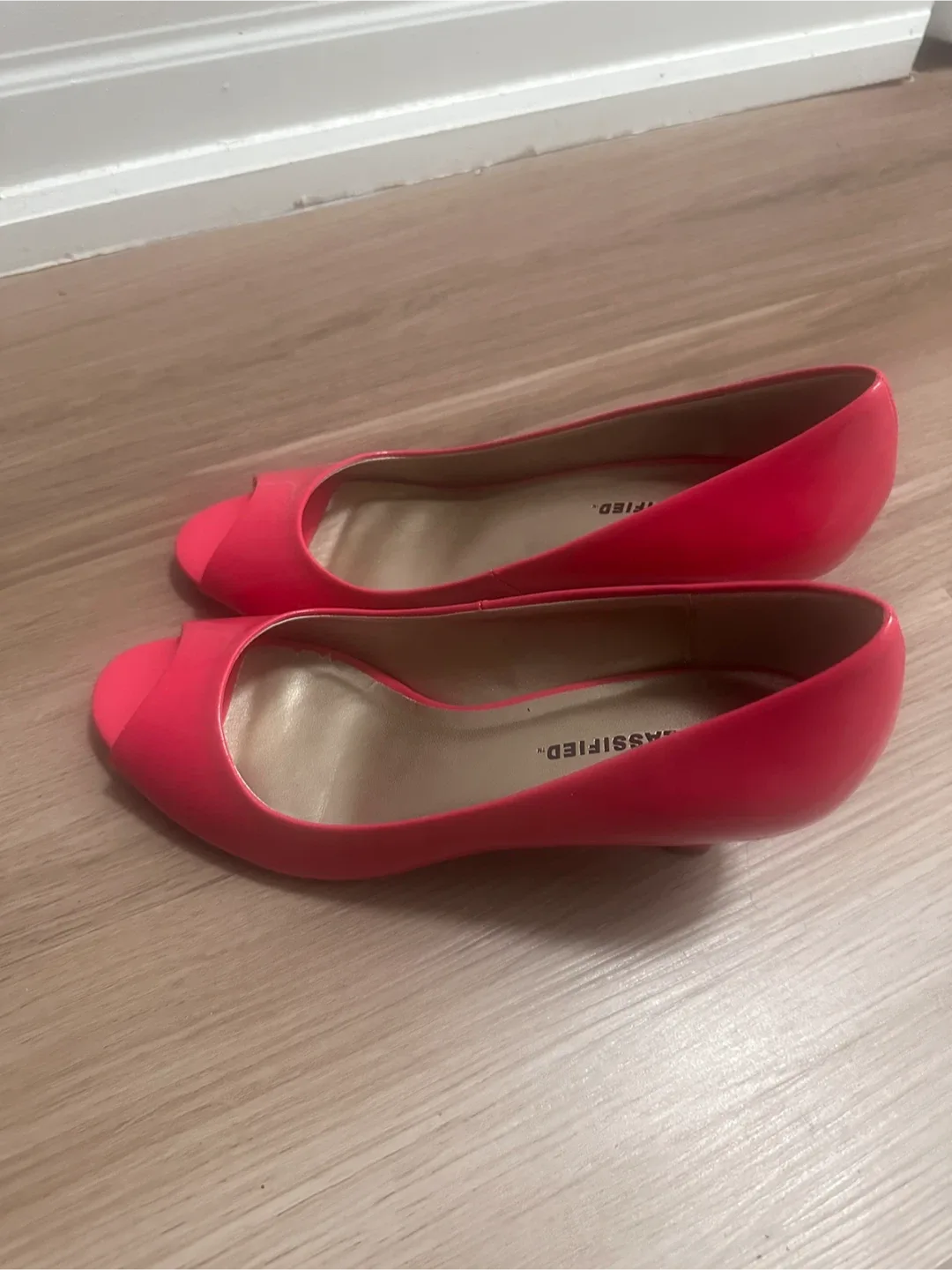 City Classified Pink Peep Toe Heels - Size 7.5 image indicator(2)