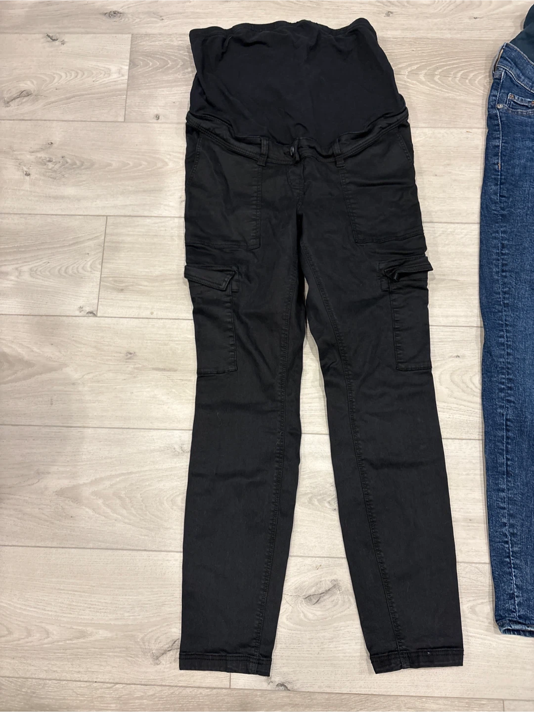 H&M Mama Maternity Jeans - Size M
