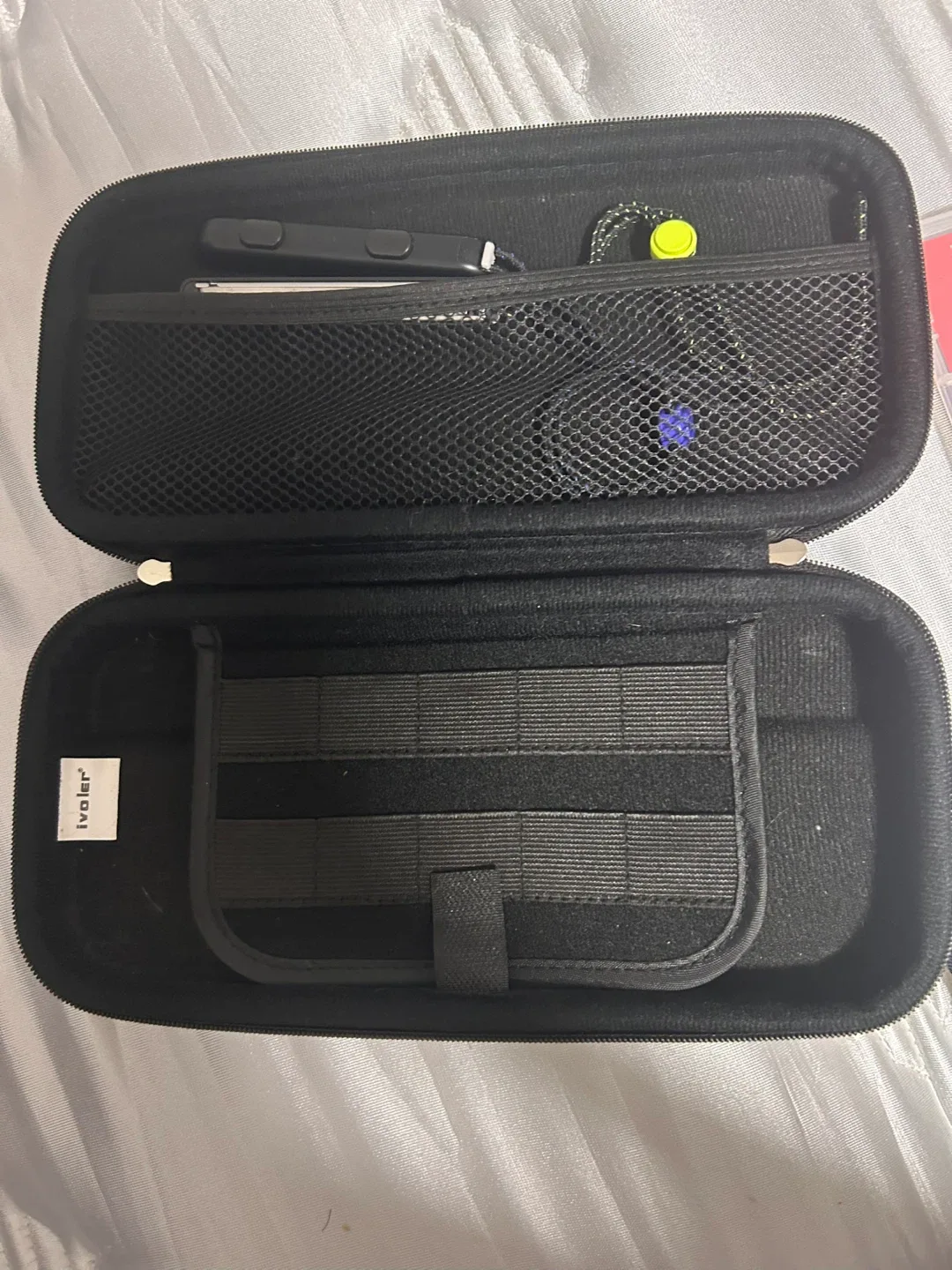 Nintendo Switch OLED Splatoon 3 Edition w/ Accessories image indicator(2)