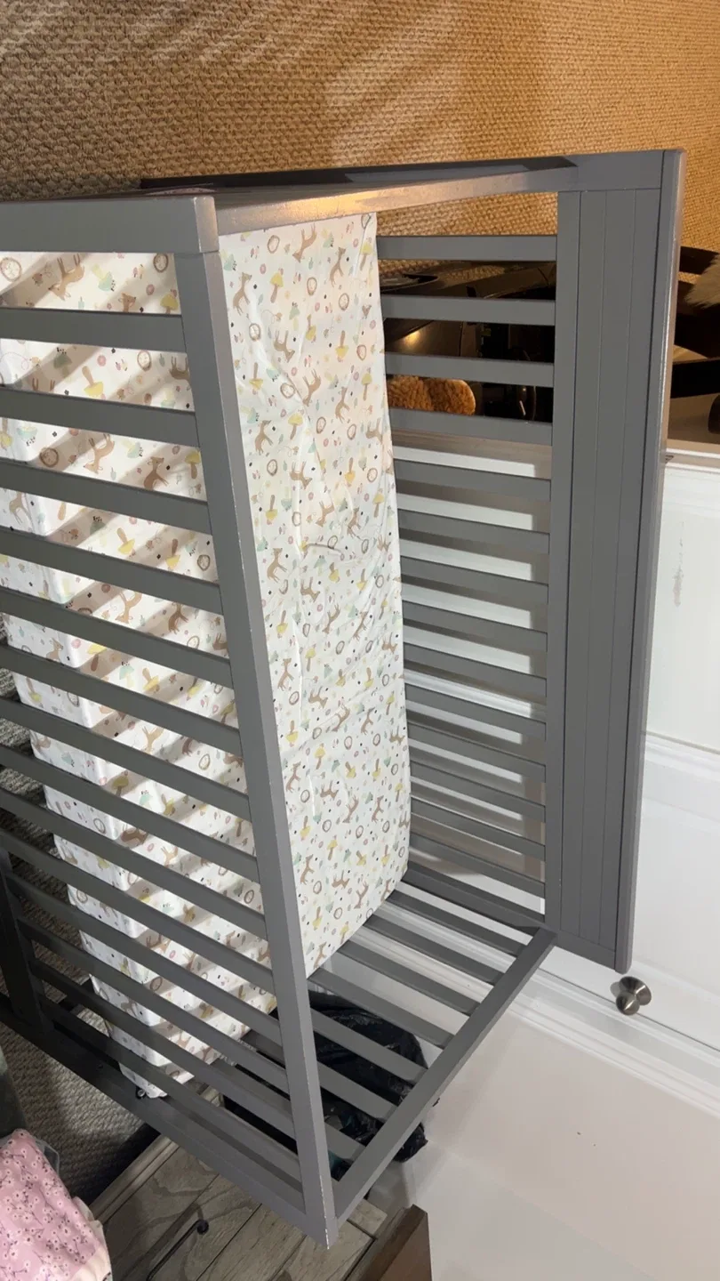 Grey Baby Crib image indicator(3)