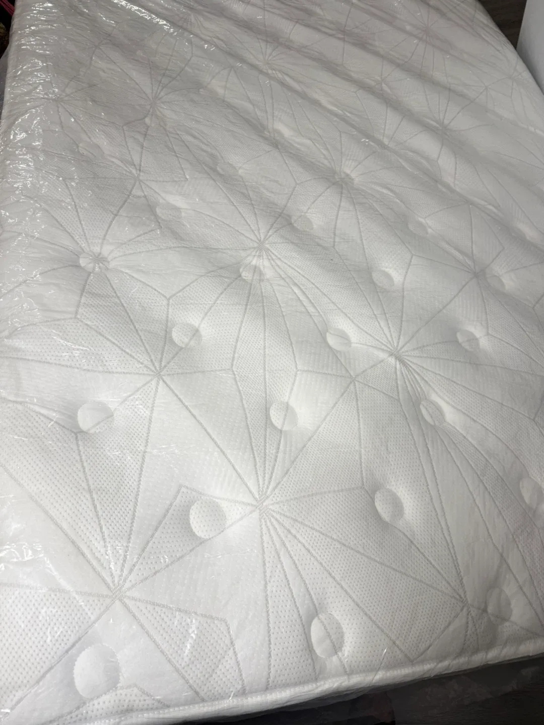 Brand new Queen size 12 inches BedStory Memory Foam Mattress image indicator(4)