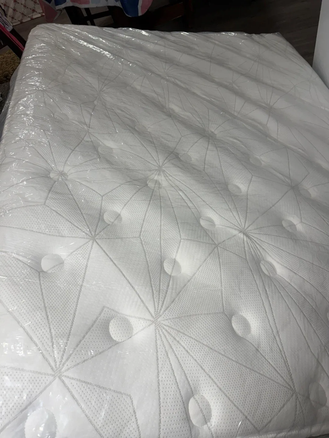 Brand new Queen size 12 inches BedStory Memory Foam Mattress image indicator(3)