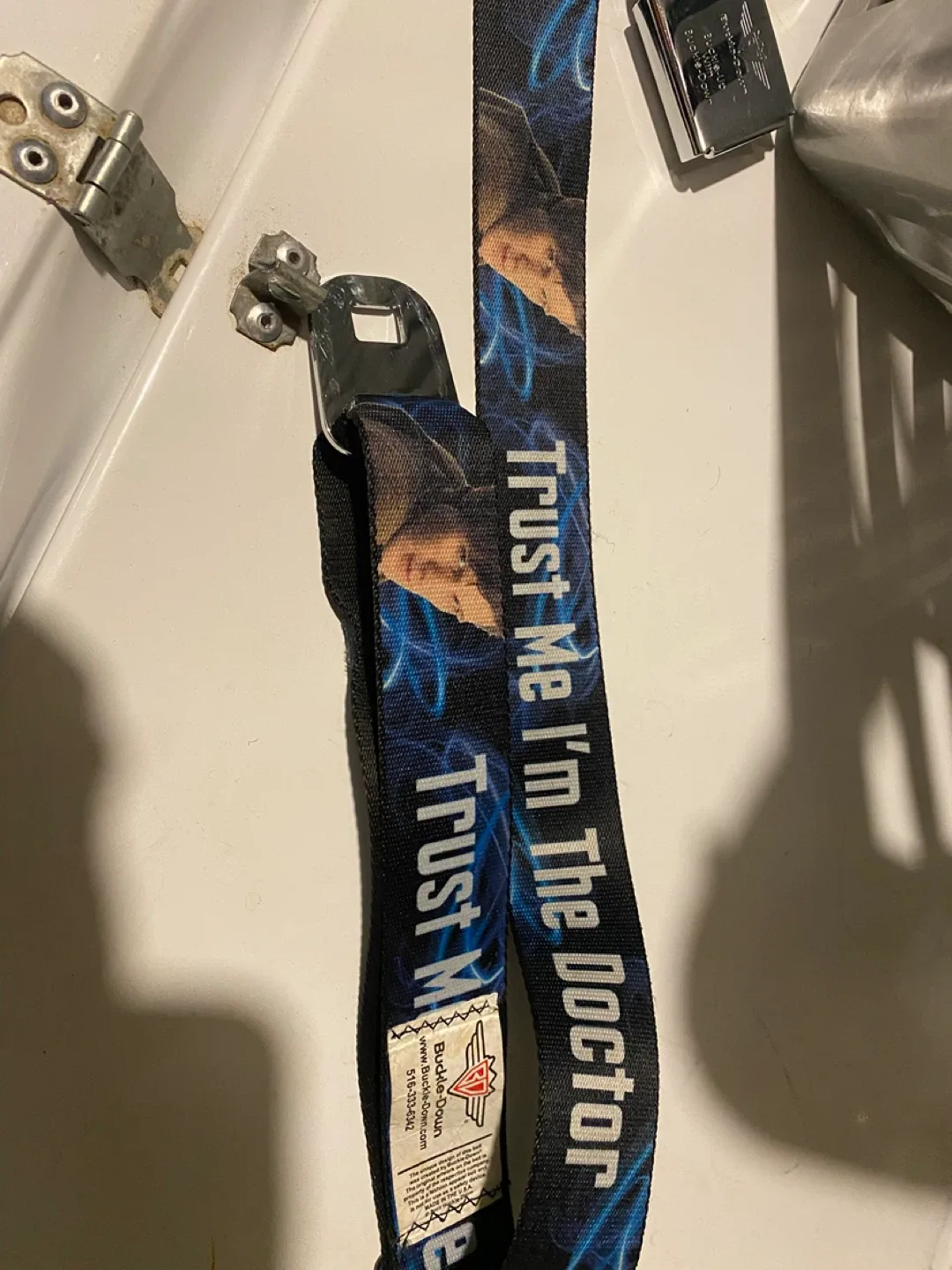 Camping gear, sports hats, books image indicator(3)