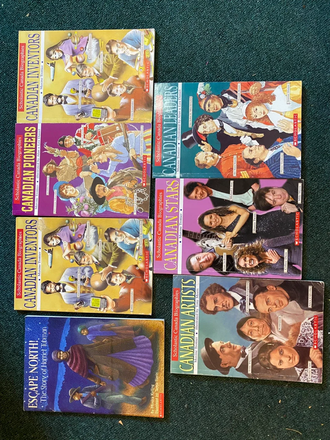 Camping gear, sports hats, books image indicator(4)