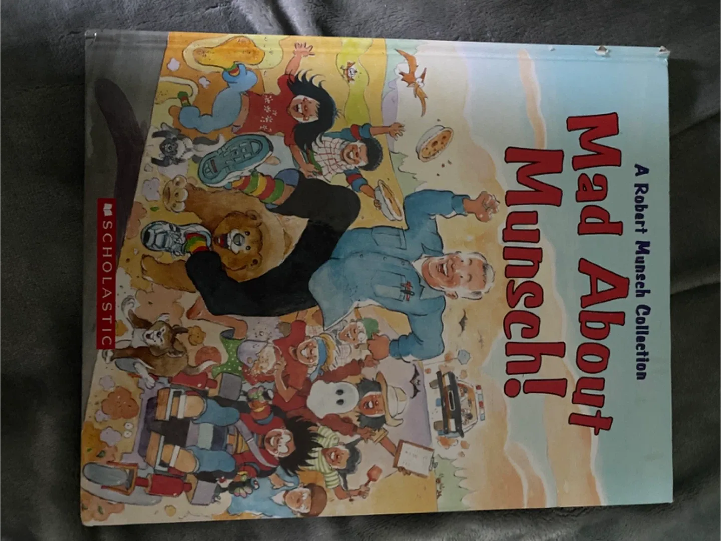 Camping gear, sports hats, books image indicator(9)