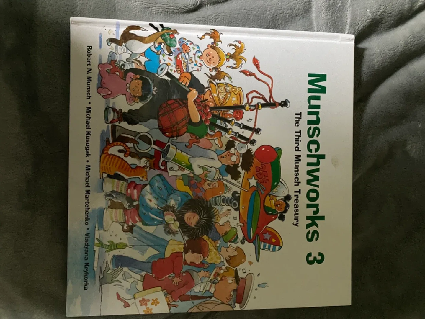 Camping gear, sports hats, books image indicator(10)