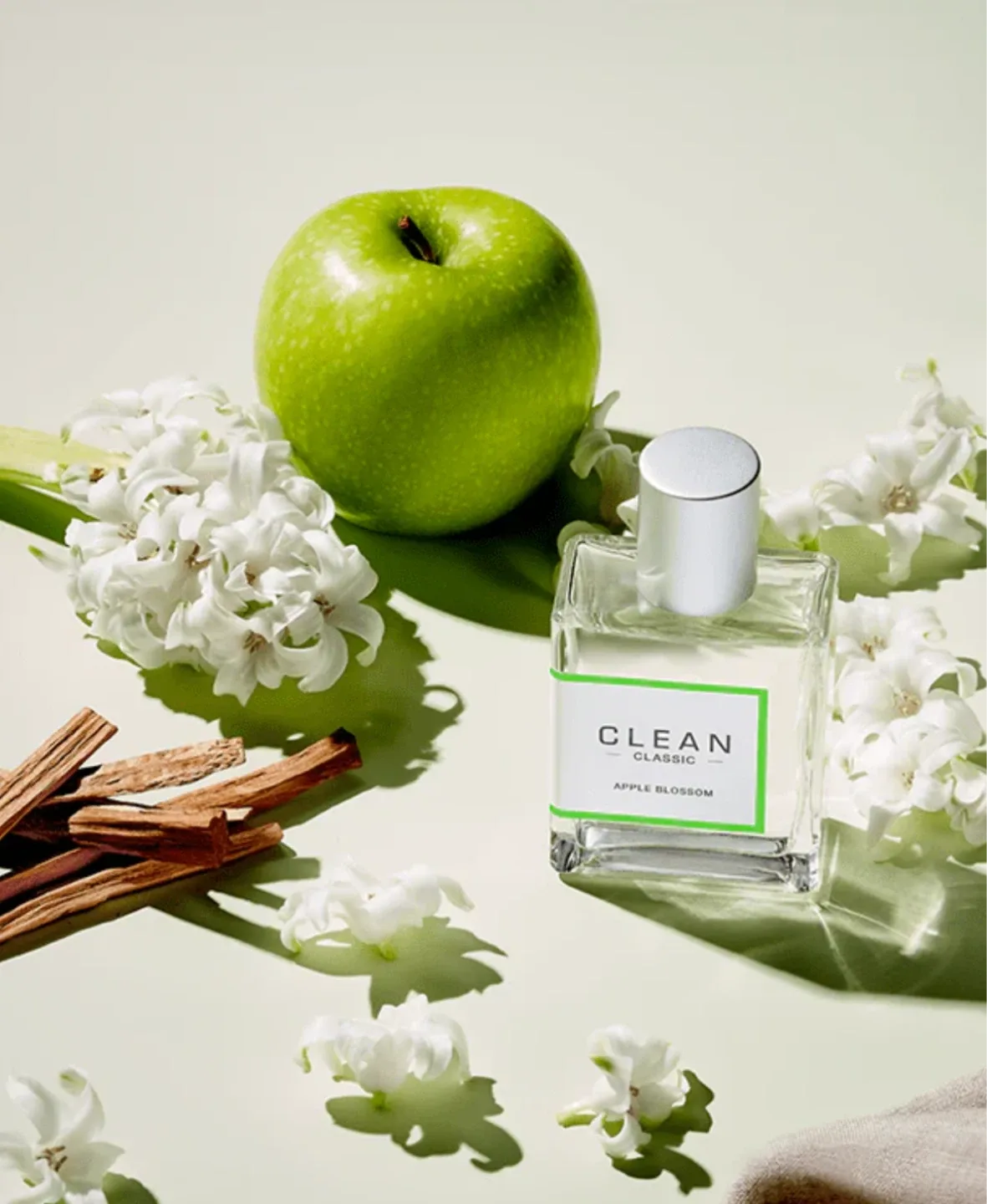 CLEAN Classic Apple Blossom 🍏 Perfume,  60 ml image indicator(2)
