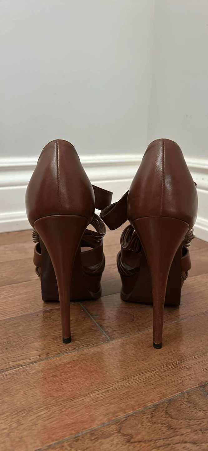 Yves Saint Laurent Brown Leather Heels - Size 36 - photo 4