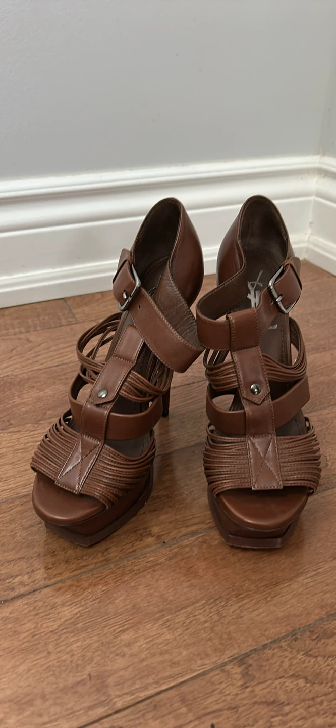 Yves Saint Laurent Brown Leather Heels - Size 36 - photo 3