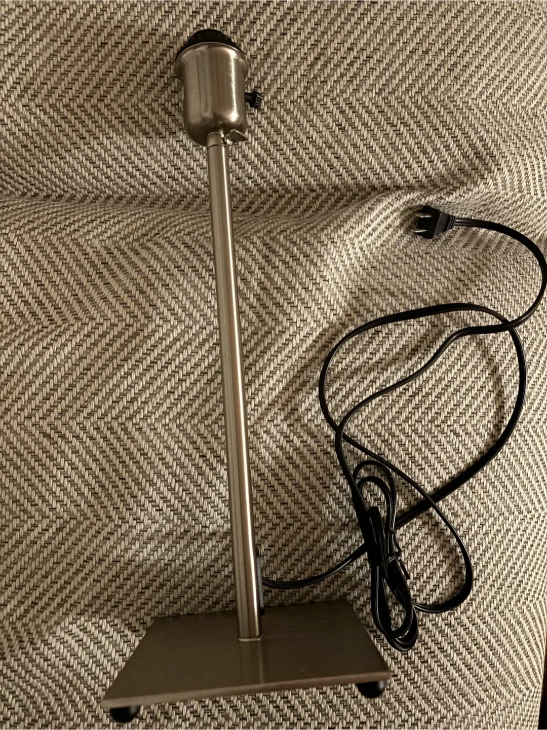 IKEA Alang Table Lamp - White/Silver 🧡 thumbnail
