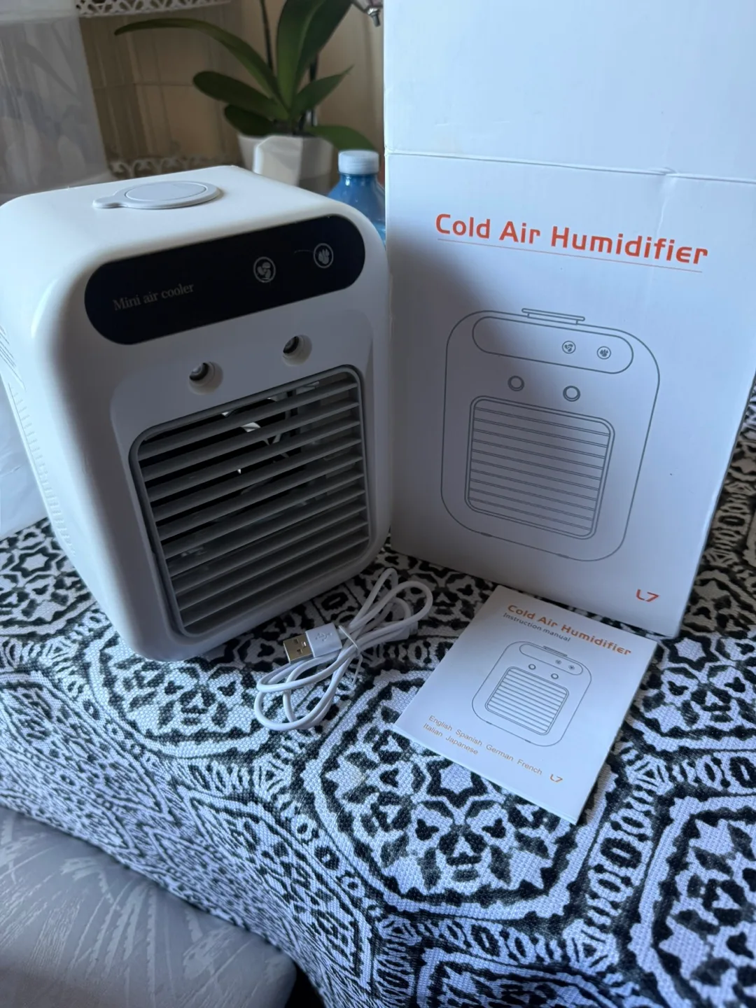 New in box Cold Air Humidifier - Mini Air Cooler image indicator(2)