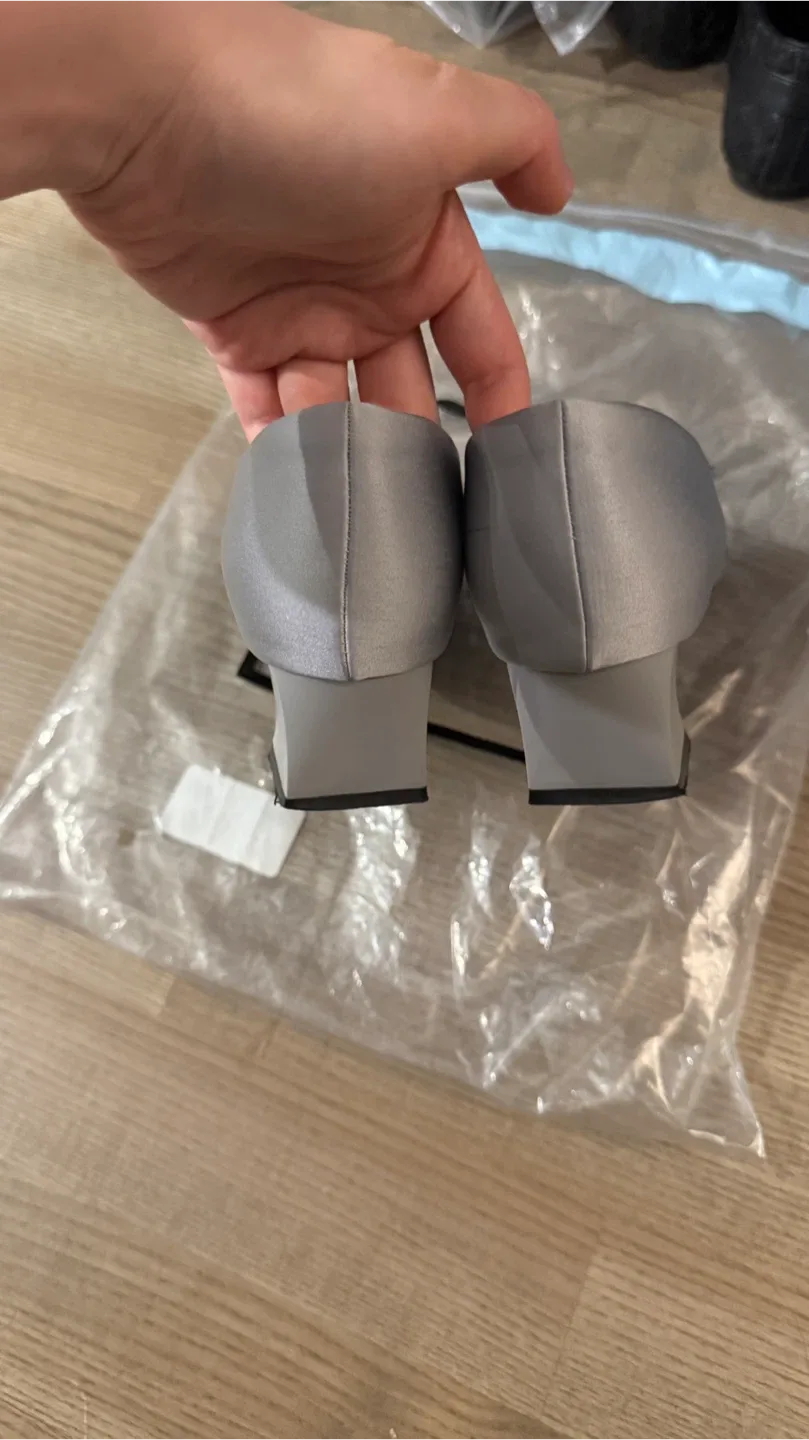 Satin Elegant Grey Heels image indicator(3)