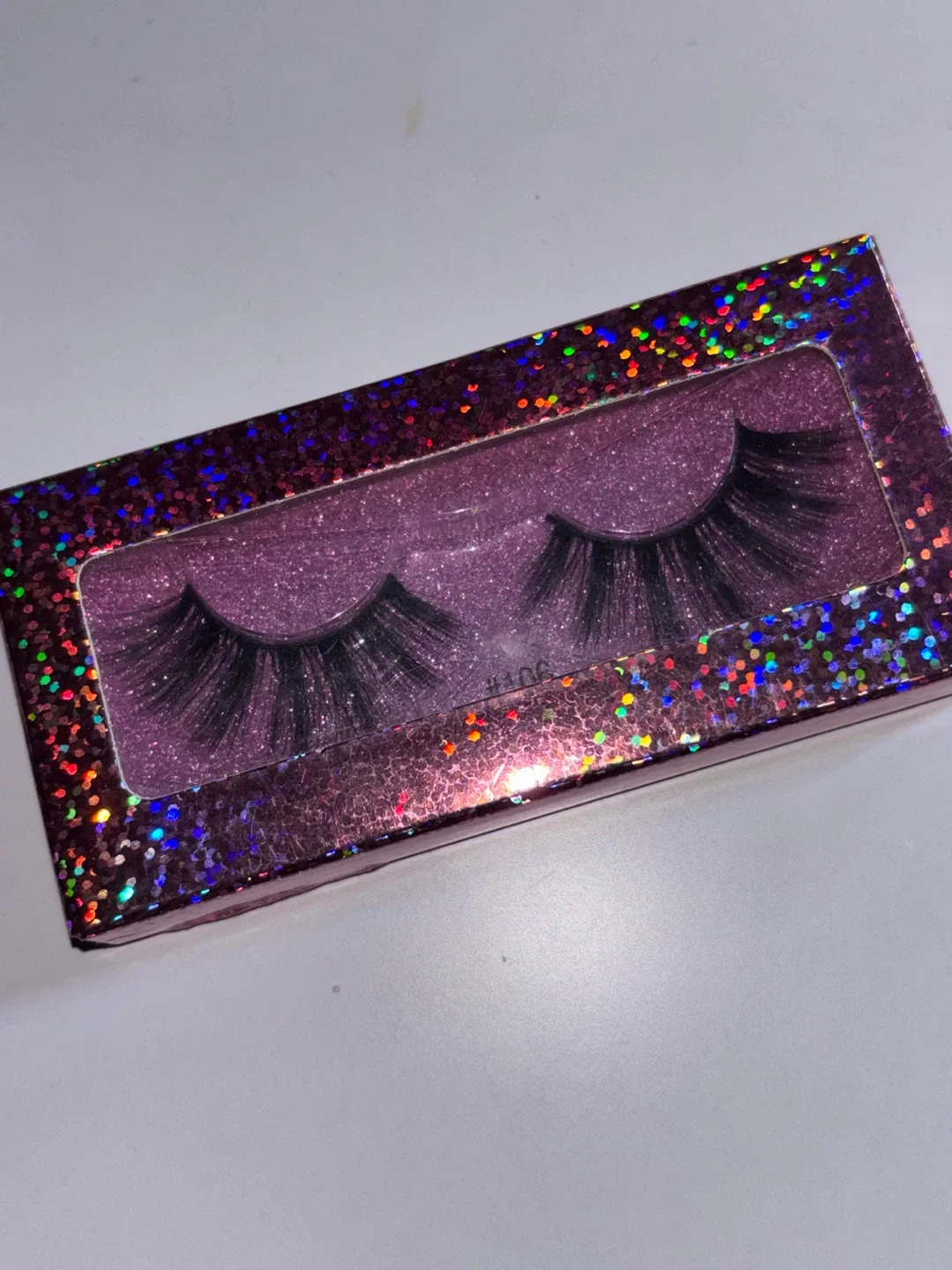 False Eyelashes #106 image indicator(2)