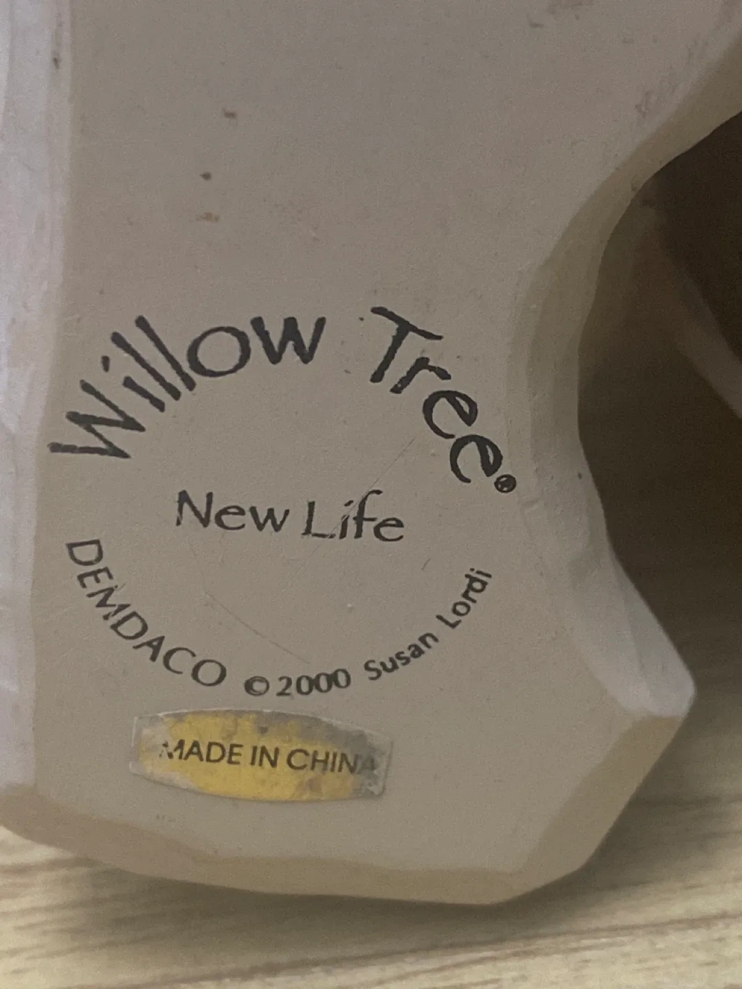 Statue willow tree new life new parents with baby image indicator(2)