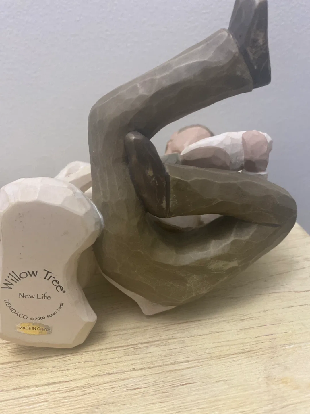 Statue willow tree new life new parents with baby image indicator(3)