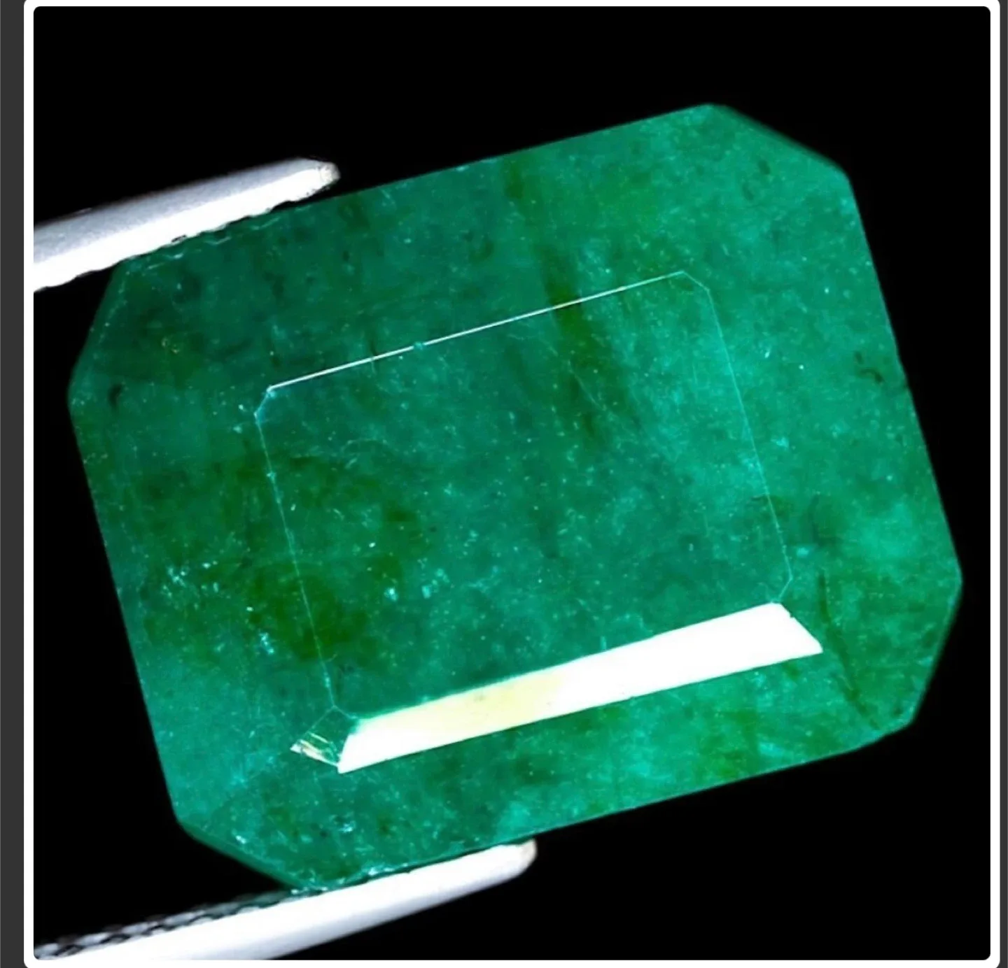 Natural Emerald Octagon Cut 17.70cts image indicator(2)
