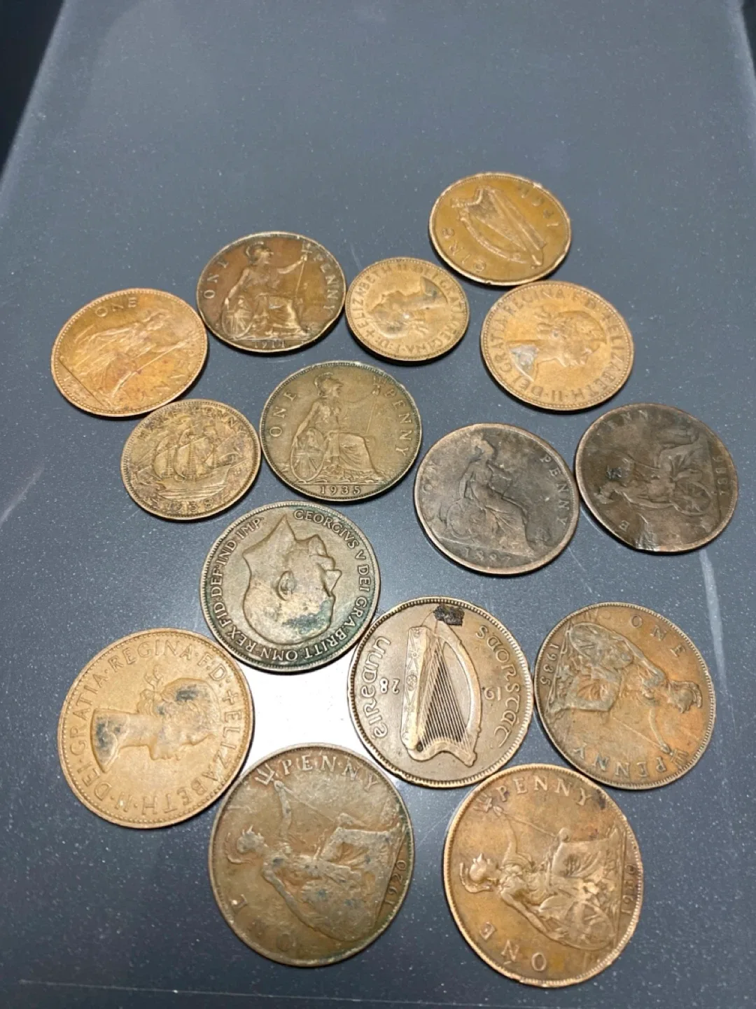 Antique 100 years old Coins thumbnail