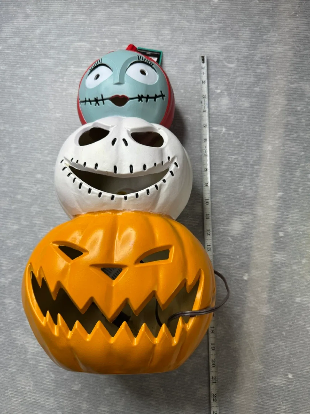 Nightmare Before Christmas Stackable Jack & Sally Pumpkins image indicator(9)