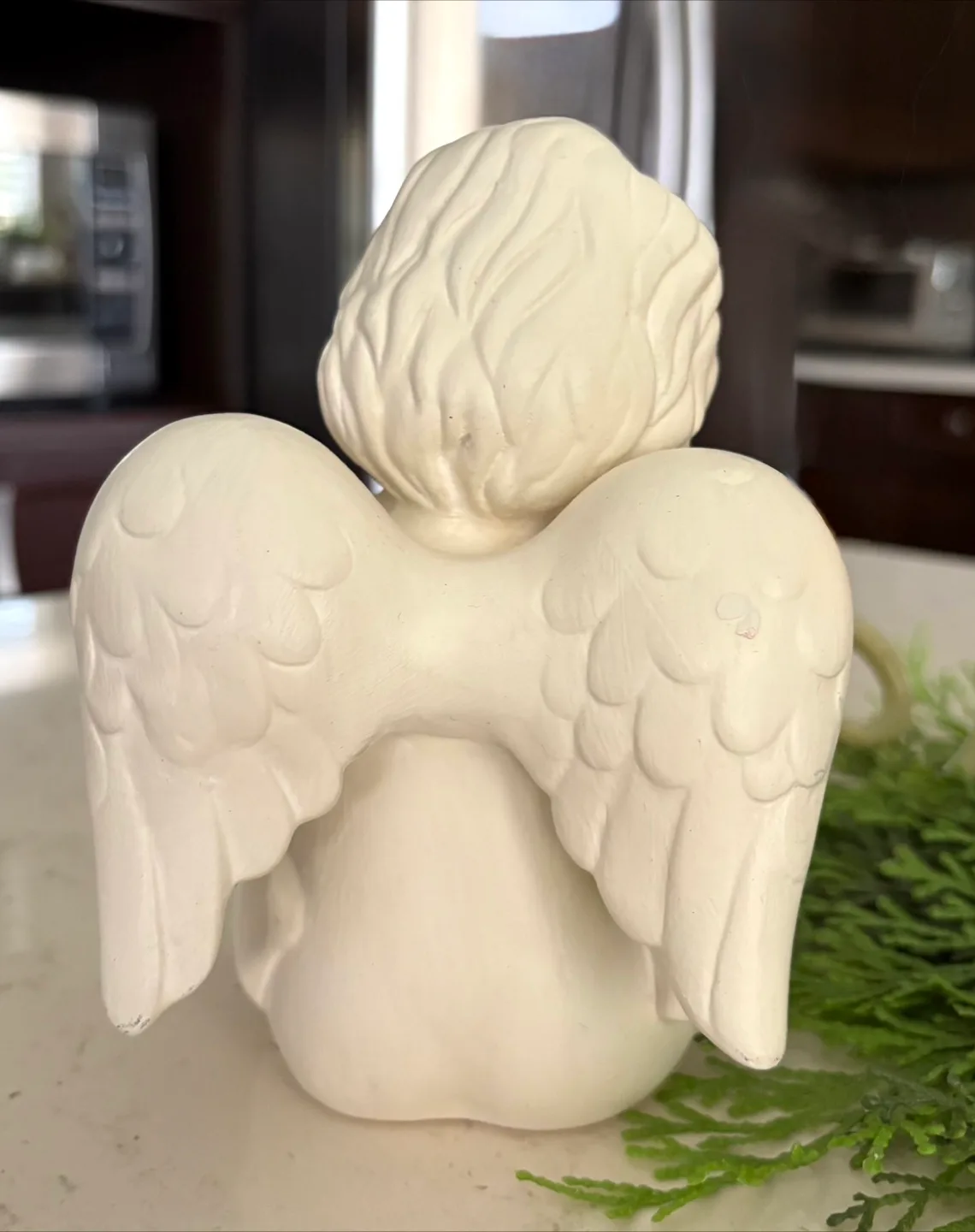 Clay Angel Figurine Holding 2 Lovely Cats image indicator(4)