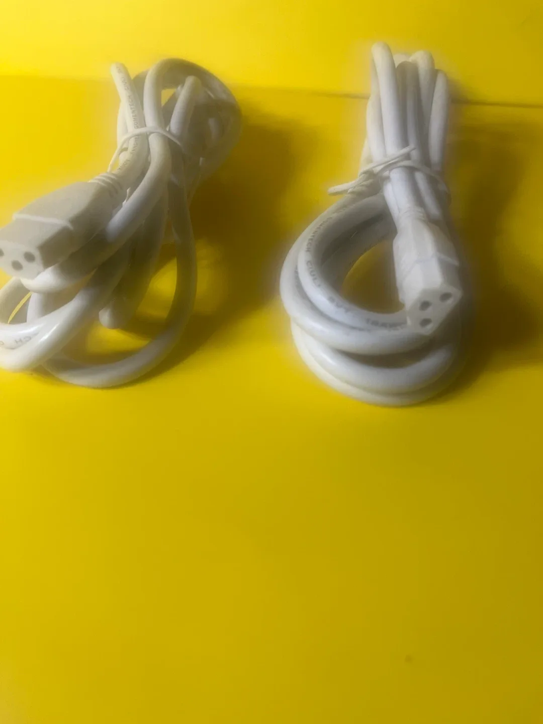 Two White Power Cords image indicator(2)