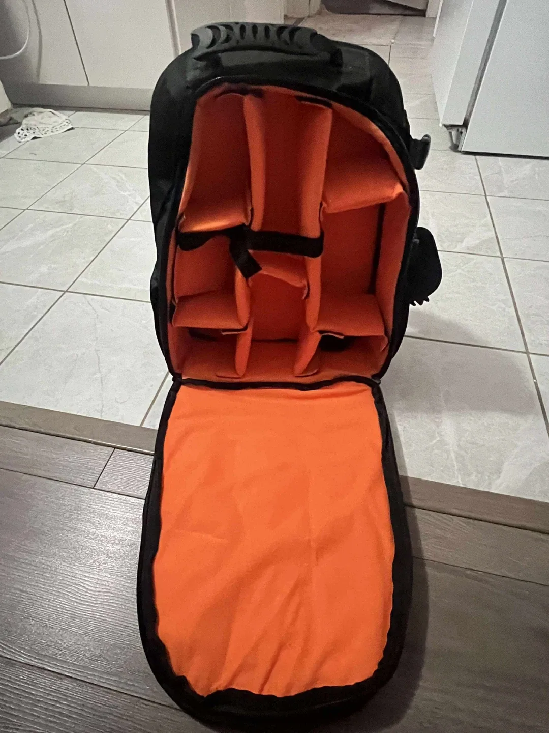 AmazonBasics Camera Bag - Black