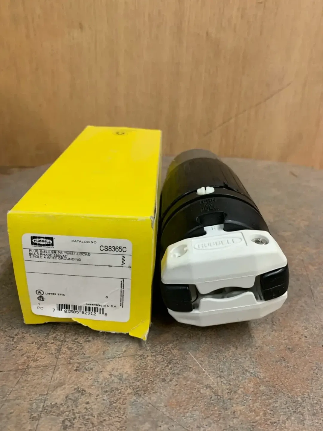 Hubbell CS8365C 50Amp Twistlock 3PH, 250VAC, 4 Wire Plug image indicator(3)