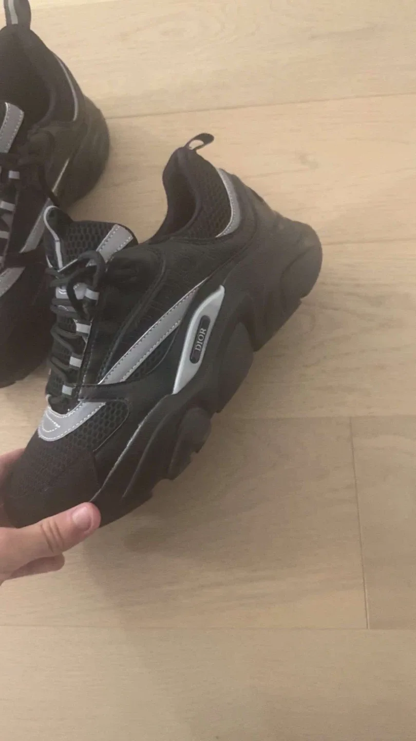 Dior Men's B30 Sneaker - Black image indicator(4)