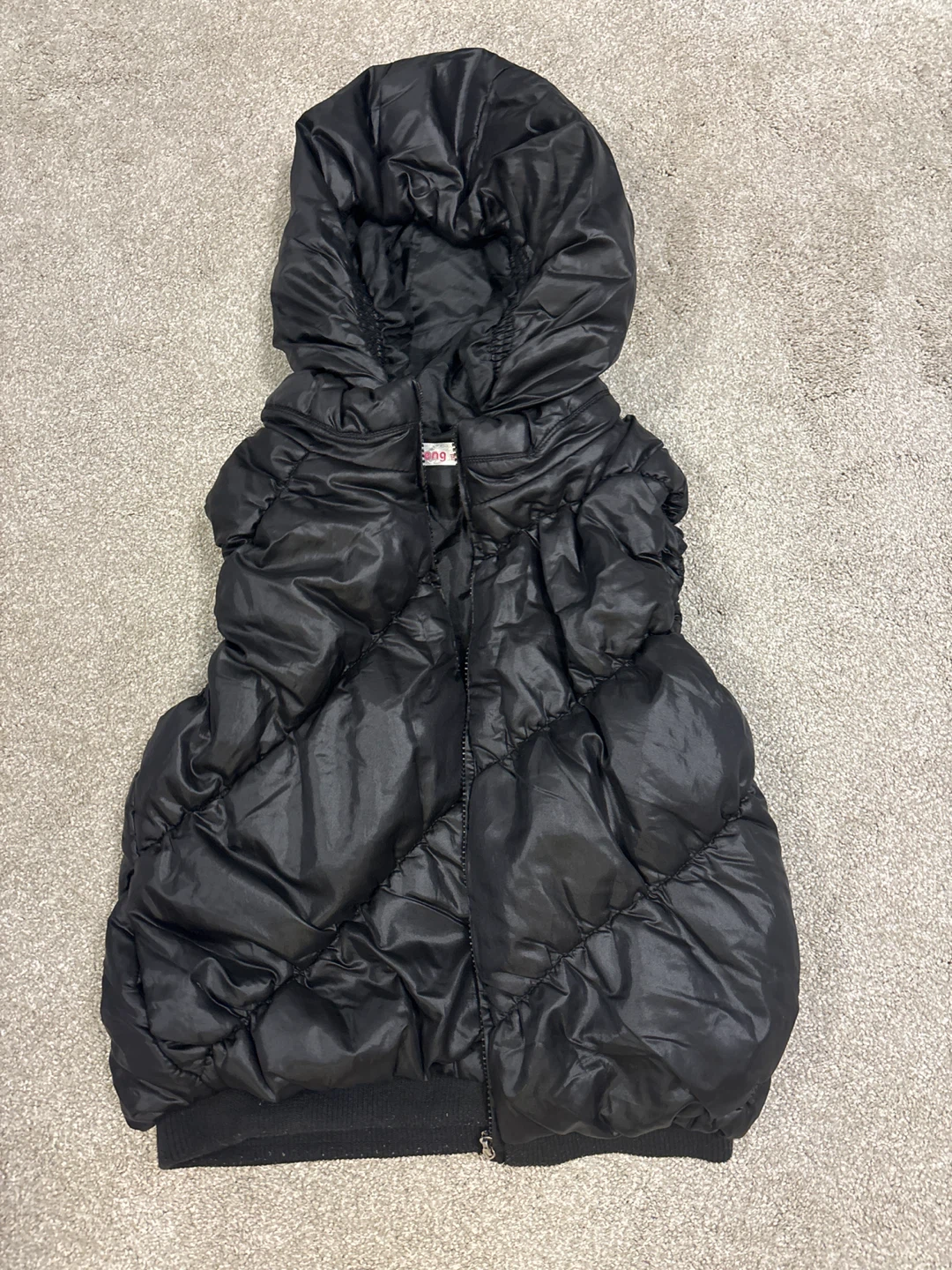 YangFeng Black Puffer Vest