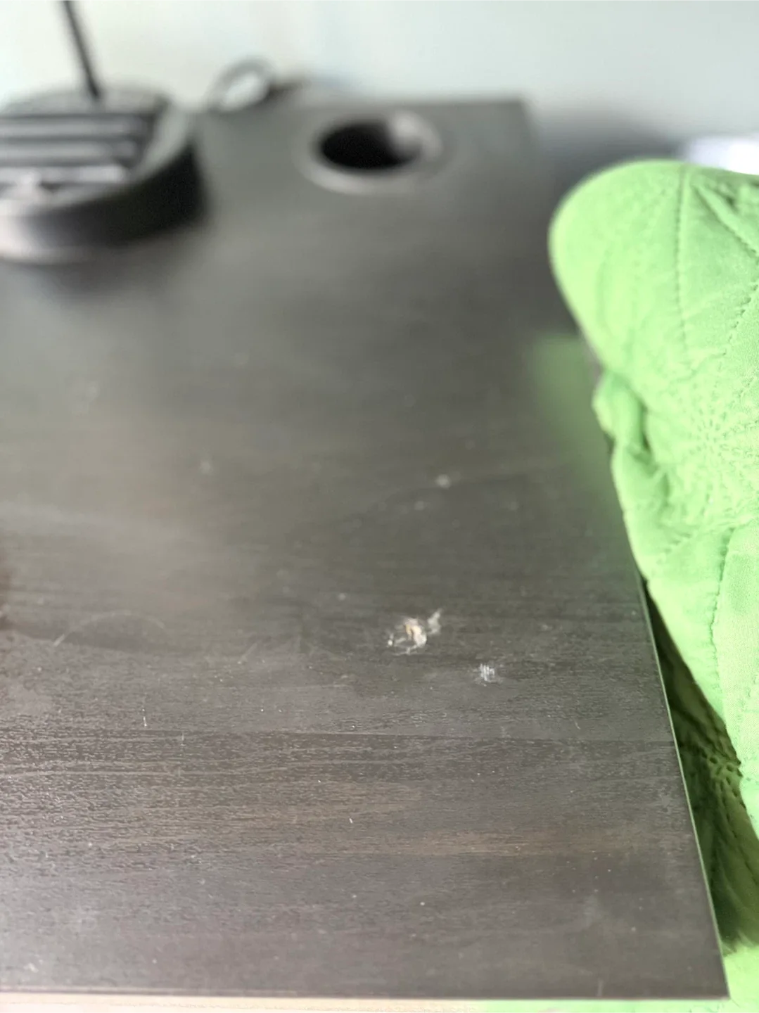 Black Desk with Drawer image indicator(4)