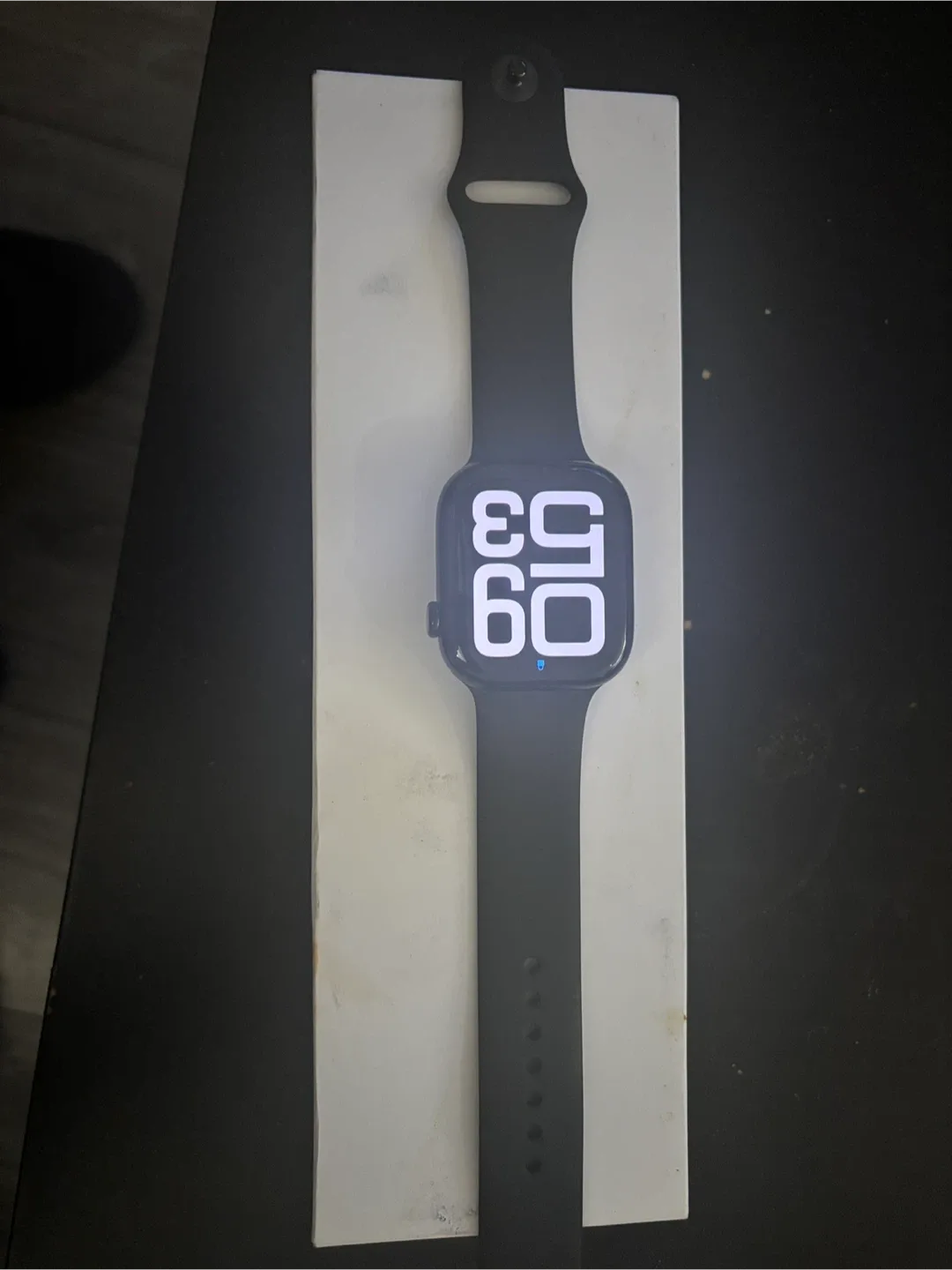 Apple Watch Series 10 45mm Jet Black image indicator(3)