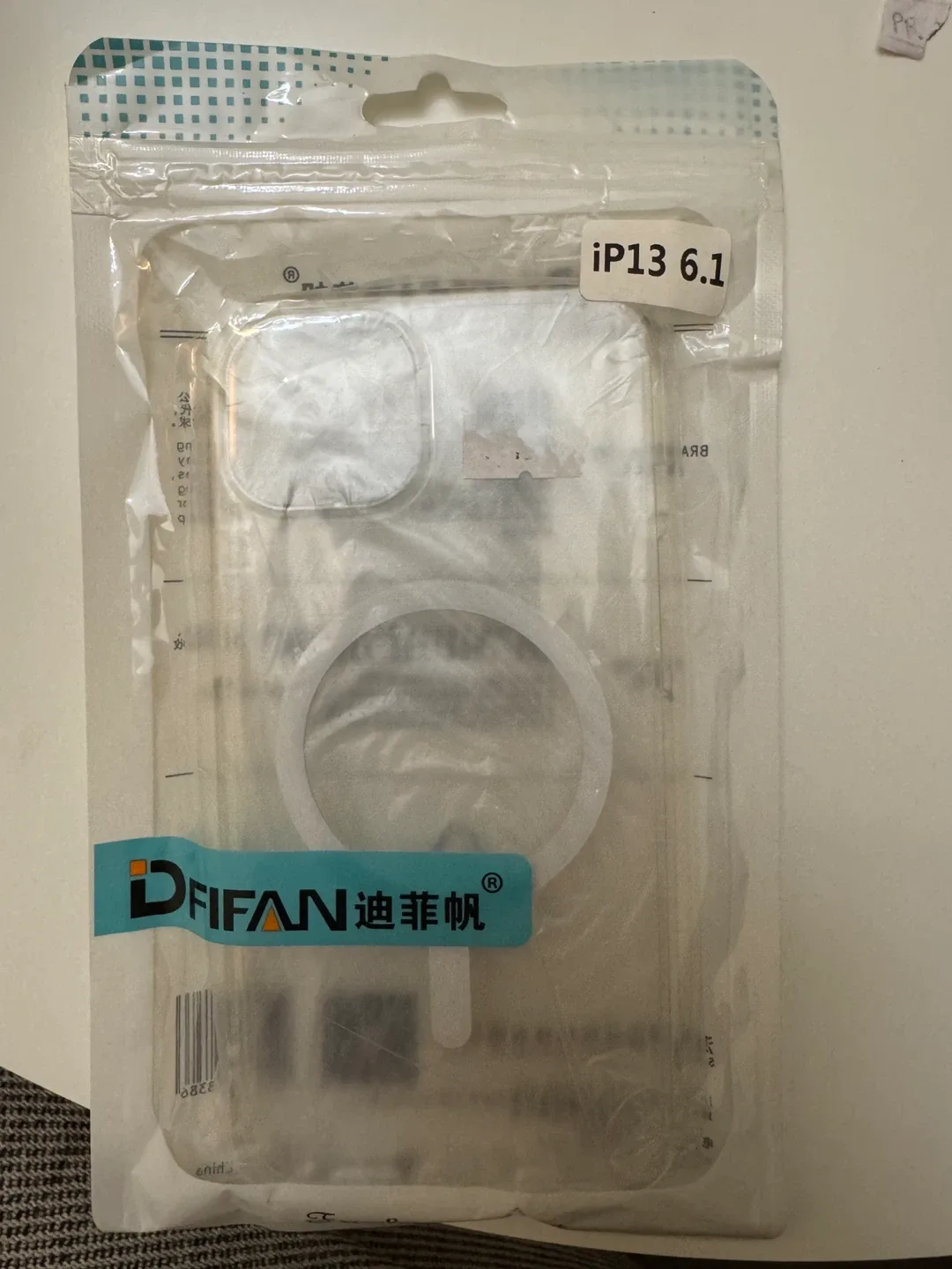 iPhone 13 6.1 Clear Case - New image indicator(2)