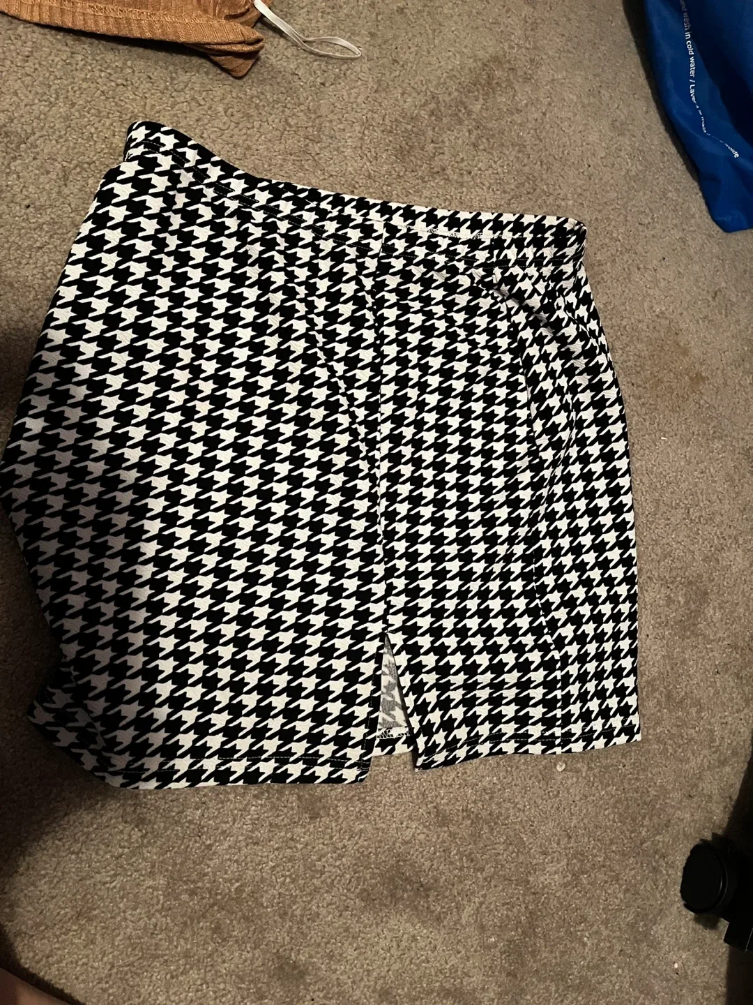 Crop Top & Mini Skirt Set image indicator(2)