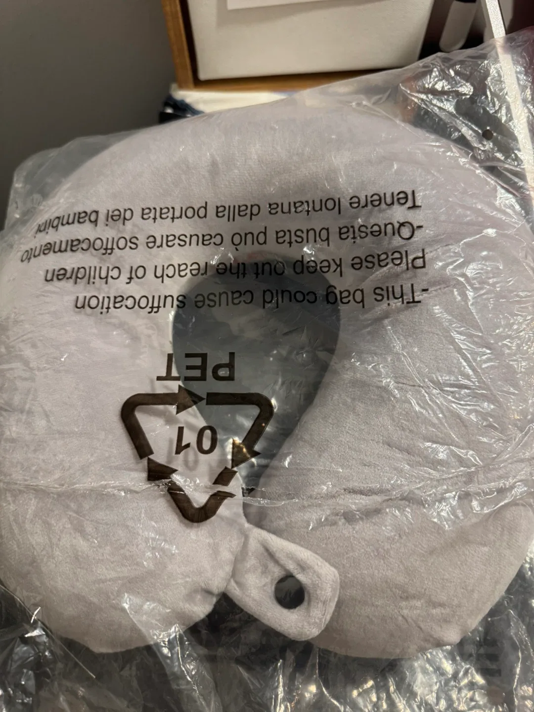 Memory Foam Neck Pillow - Traveling the World Comfortably image indicator(2)