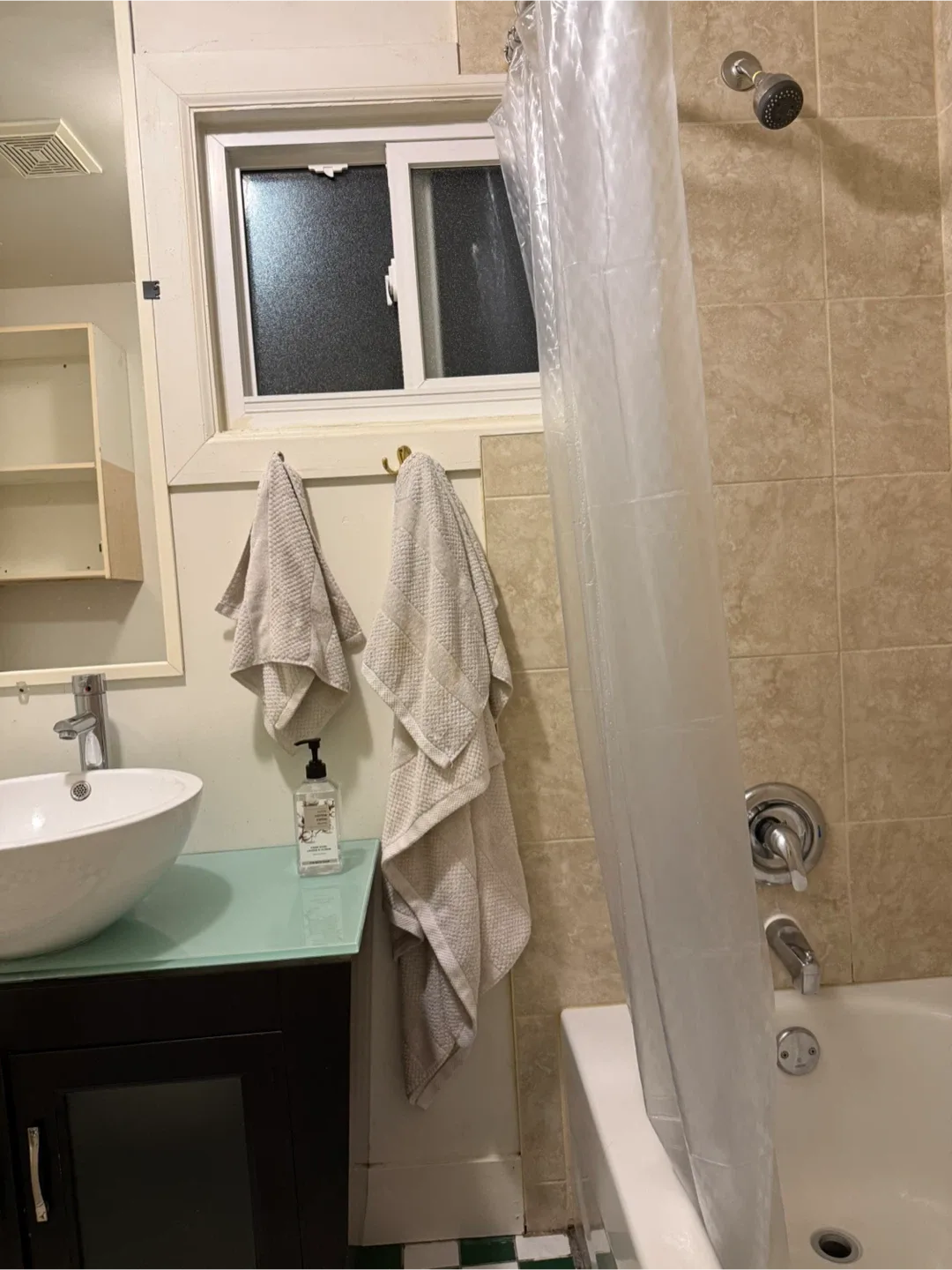 Rent a private bedroom image indicator(4)