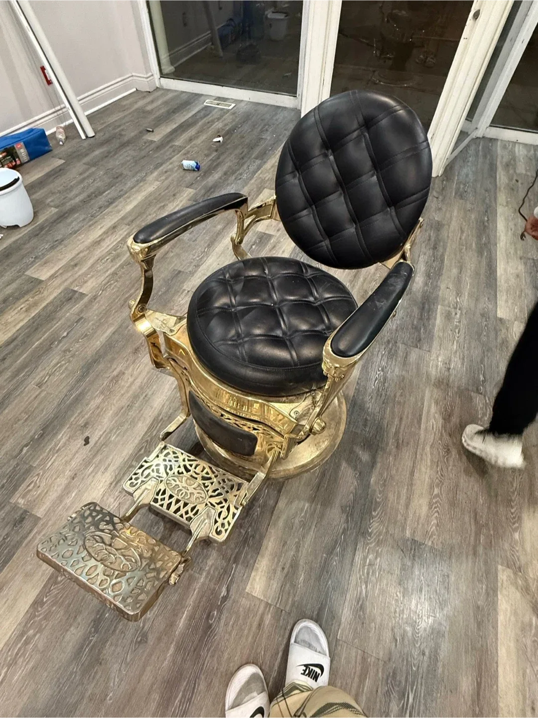 GreenLife Salon Chair - Antique Bronze & Black image indicator(6)