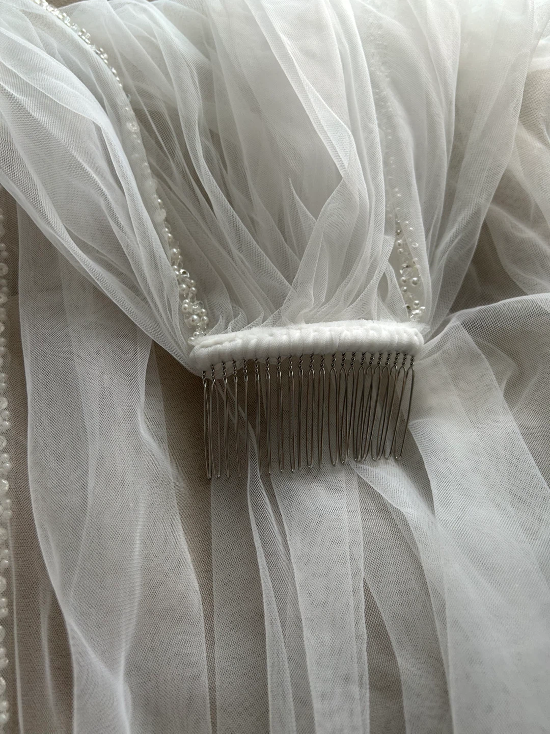Wedding Veil - White with Beaded Edge - photo 3