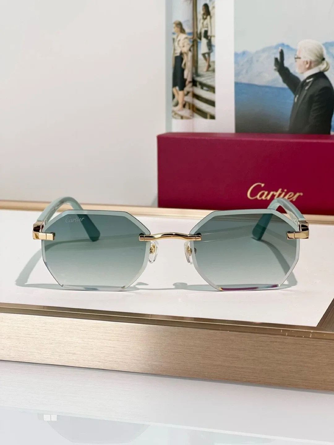 Designer Sunglasses: Louis Vuitton, Versace, Cartier image indicator(5)